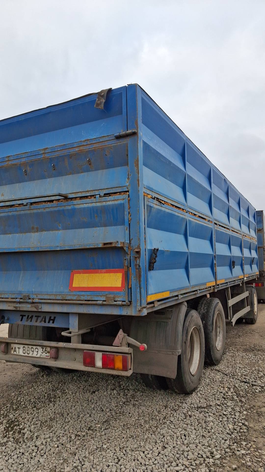 ТИТАН Зерновоз бортовой 846322, 2017 года в лизинг