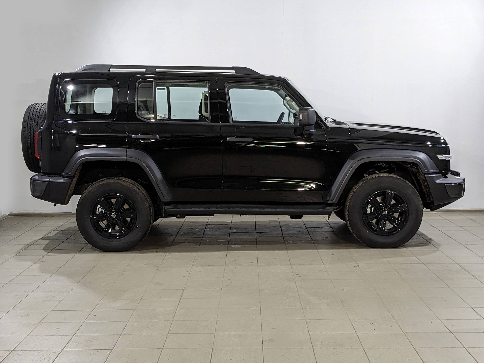 Tank 300 Adventure 2.0 8AT 4WD