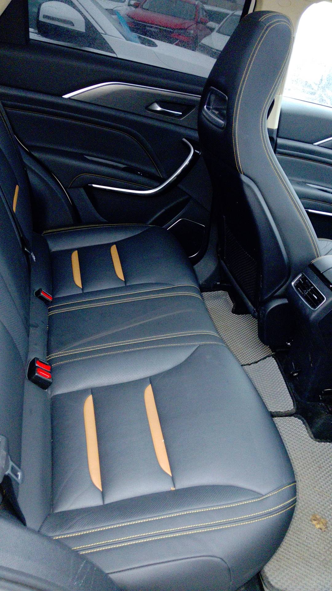 FAW Bestune T77,  78 236 км, 2023 года в лизинг