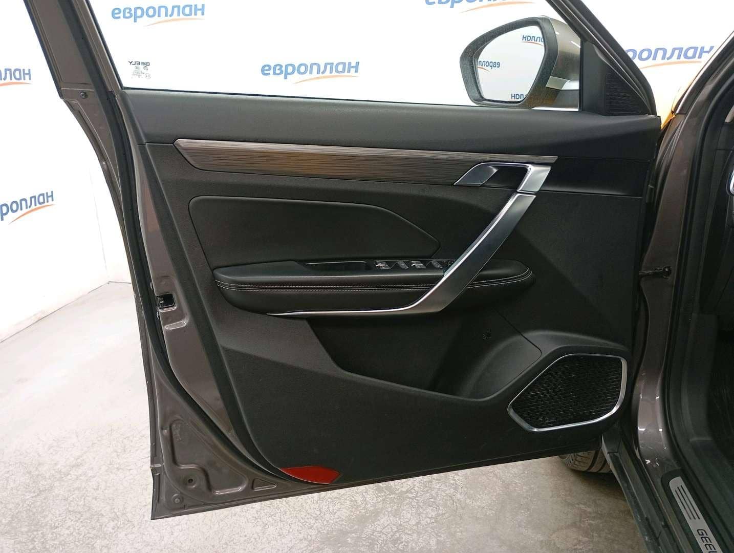 Geely Atlas Pro,  210 260 км, 2023 года в лизинг