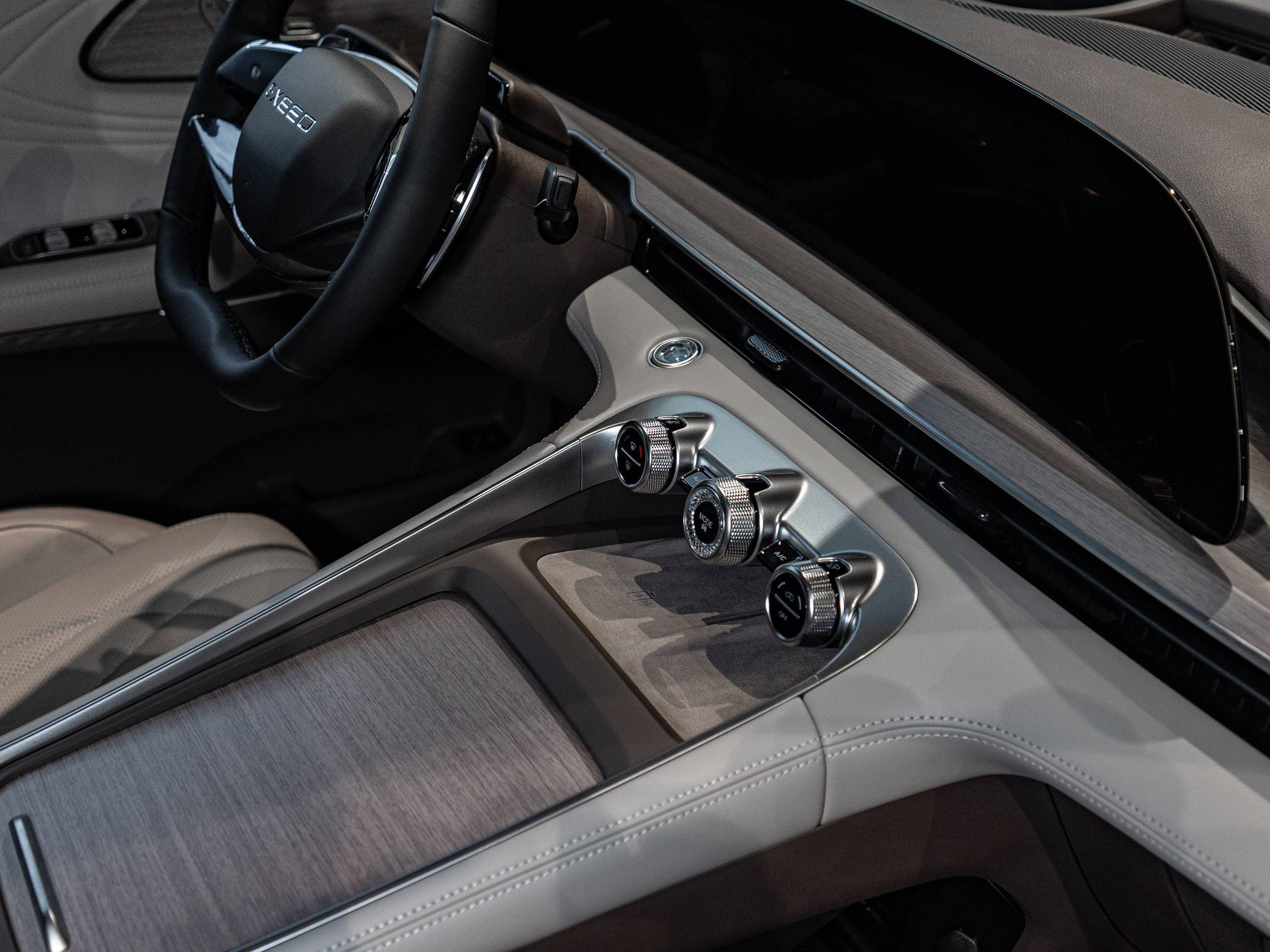 EXEED RX Premium 2.0 TGDI 8AT AWD