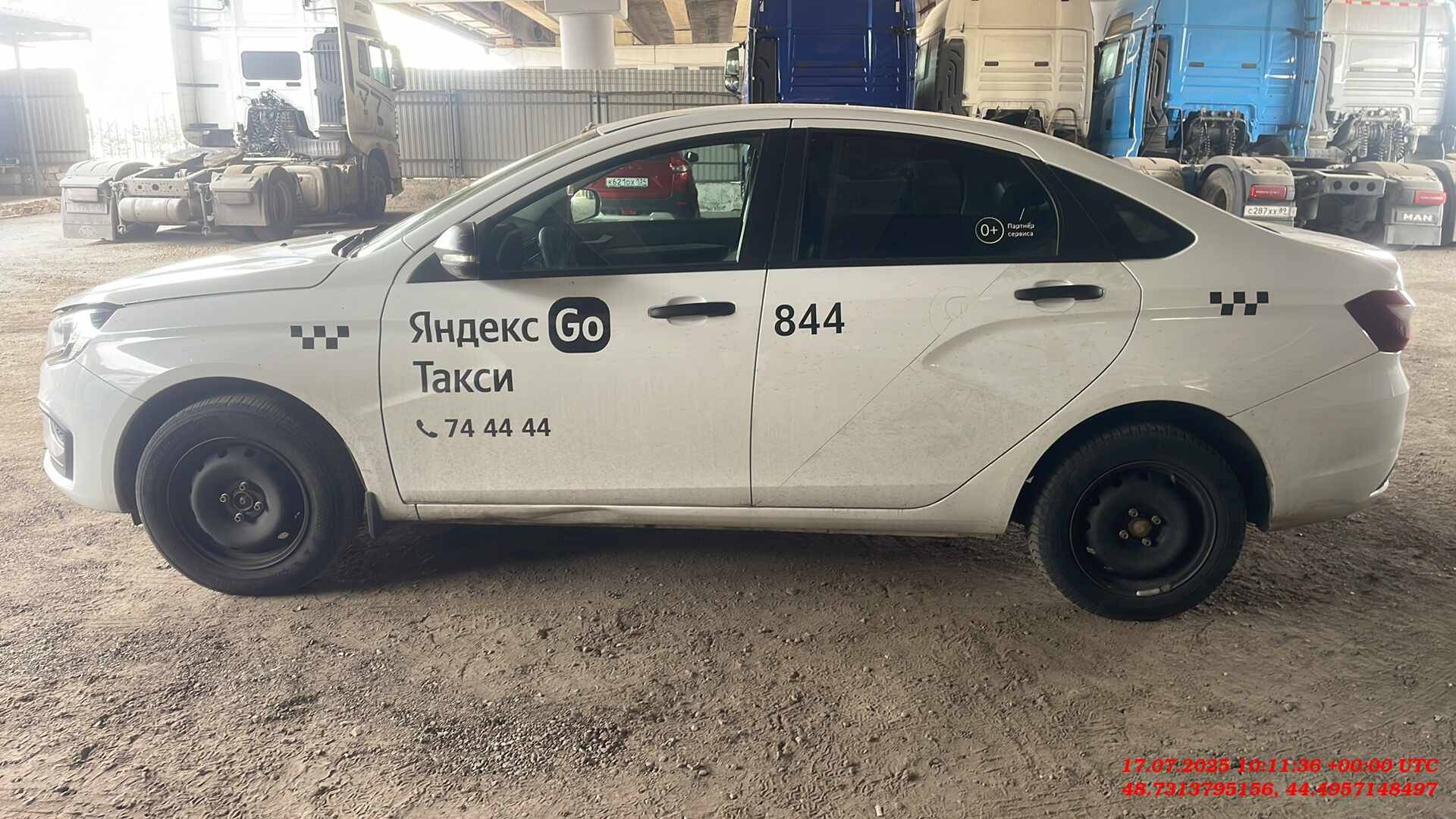 Lada Vesta седан,  100 978 км, 2023 года в лизинг