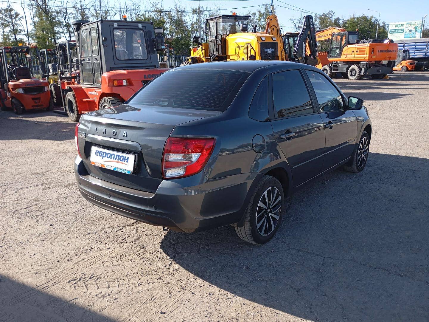 Lada Granta седан,  29 418 км, 2024 года в лизинг