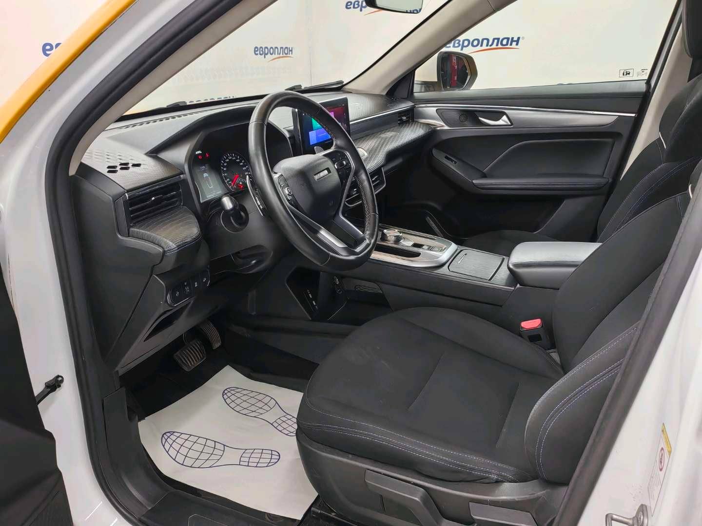 Haval Jolion,  203 828 км, 2023 года в лизинг