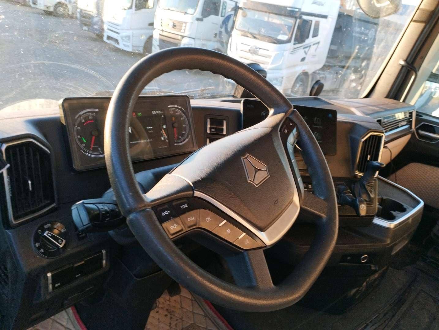 Sitrak C7H MAX ZZ4186V391HE,  700 000 км, 2023 года в лизинг