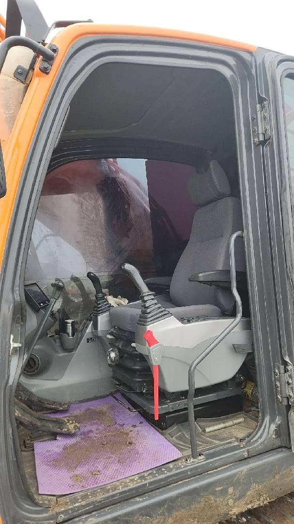 DOOSAN/DEVELON DX300LCA-7M,  4 031 км, 2023 года в лизинг