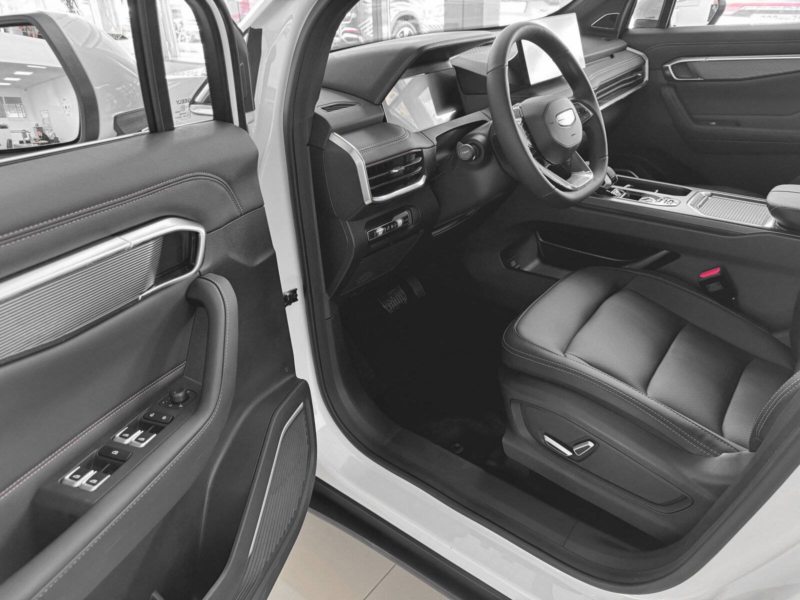 Geely Okavango Flagship 2.0T 7DCT 2WD