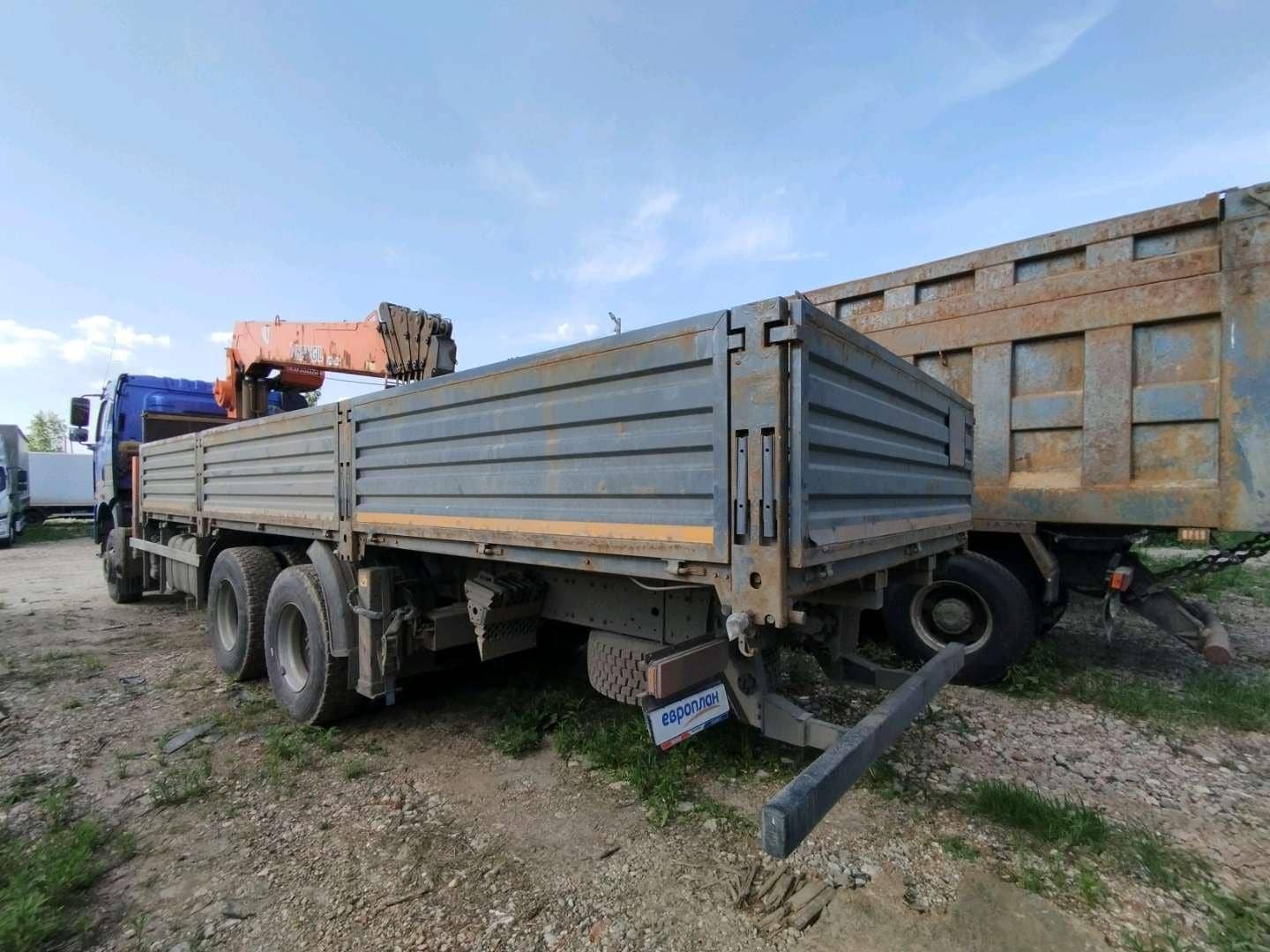 FAW CA3250P66K24T1E5 6х4,  131 397 км, 2023 года в лизинг