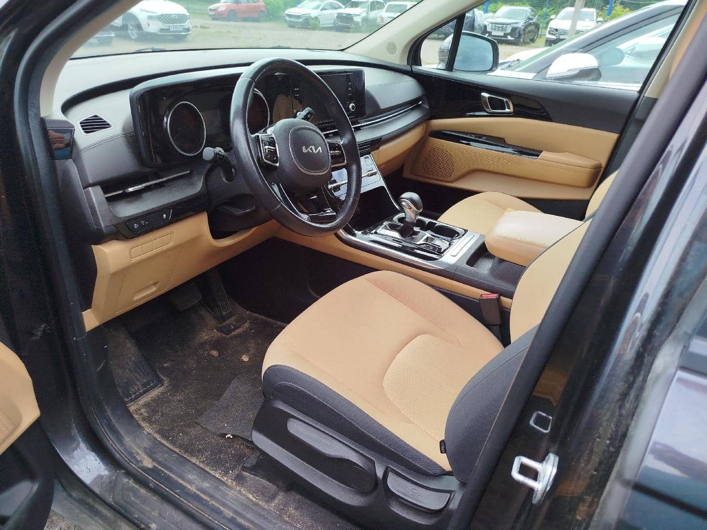 KIA Carnival,  102 000 км, 2022 года в лизинг