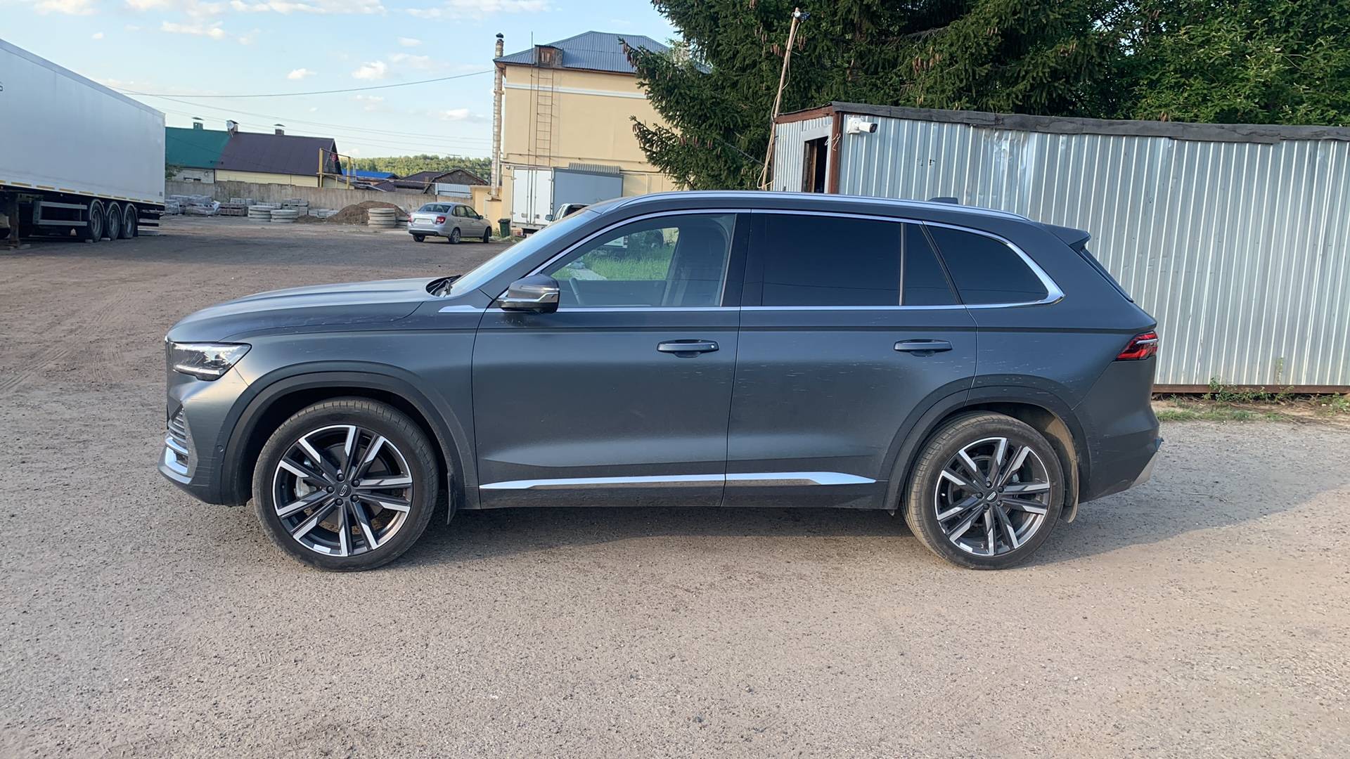 Geely Monjaro,  32 130 км, 2024 года в лизинг