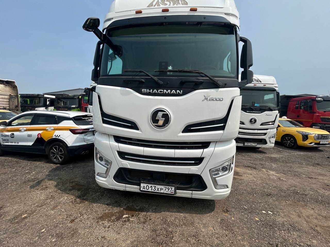 Shacman SX4188YY381