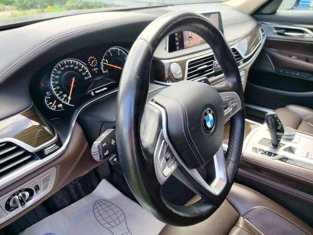 BMW 7 серия,  134 475 км, 2018 года в лизинг
