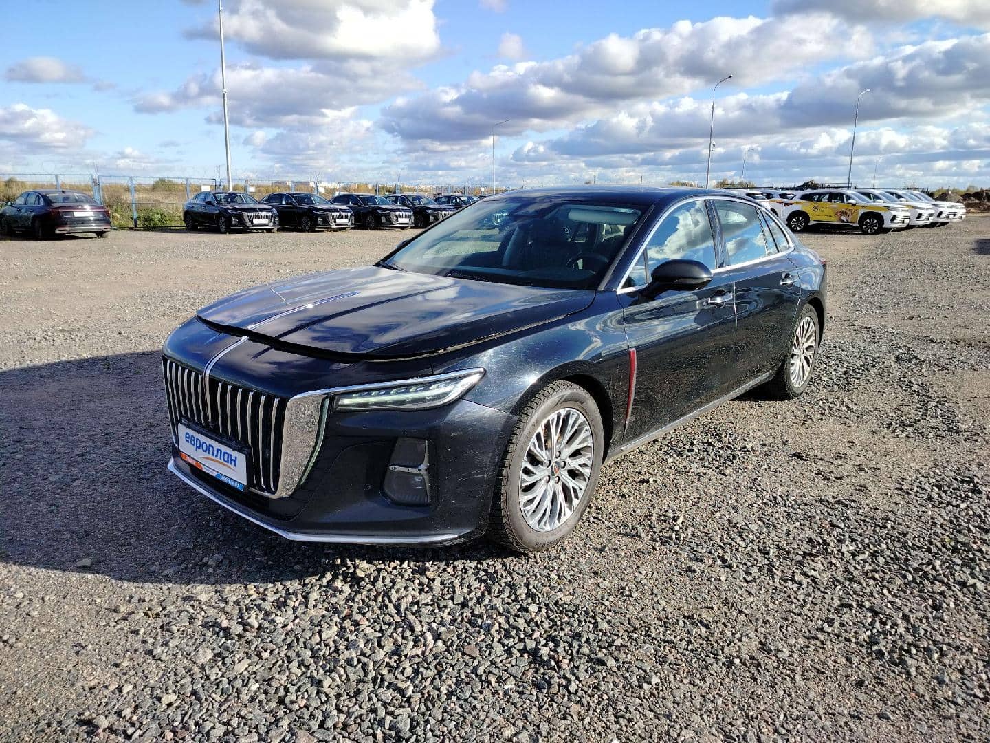 Hongqi H5,  256 010 км, 2024 года в лизинг