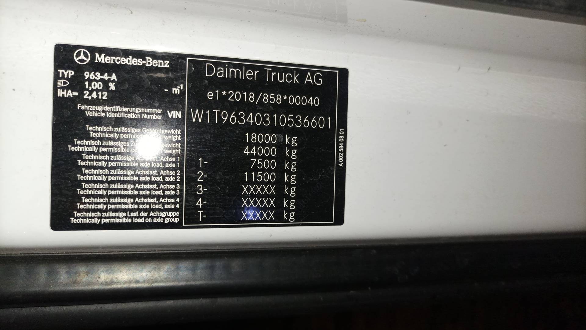 Mercedes-Benz Actros 5 1851 LS 4x2 (BigSpace),  610 066 км, 2021 года в лизинг