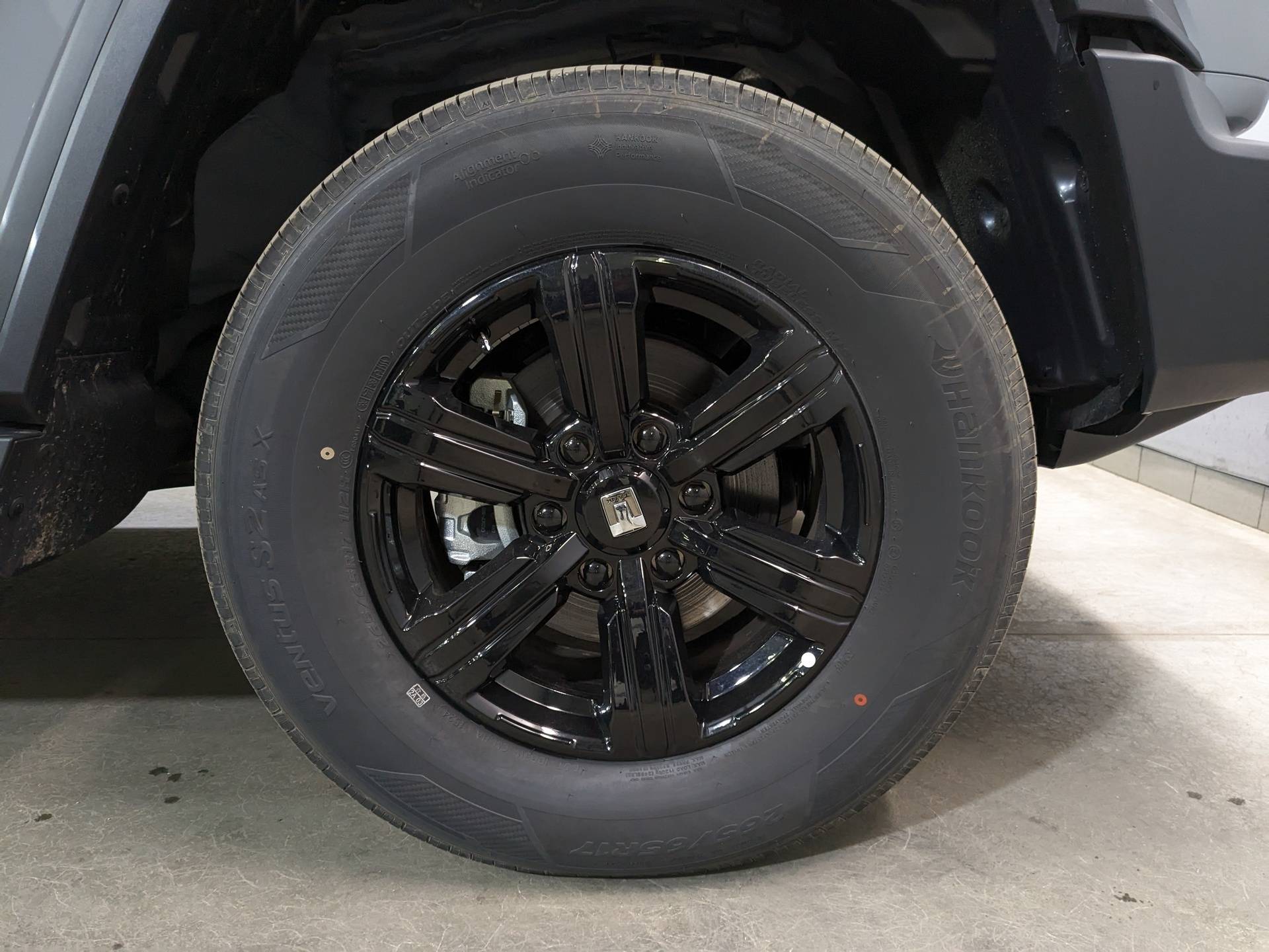 Tank 300 City Premium 2.0 8AT 4WD