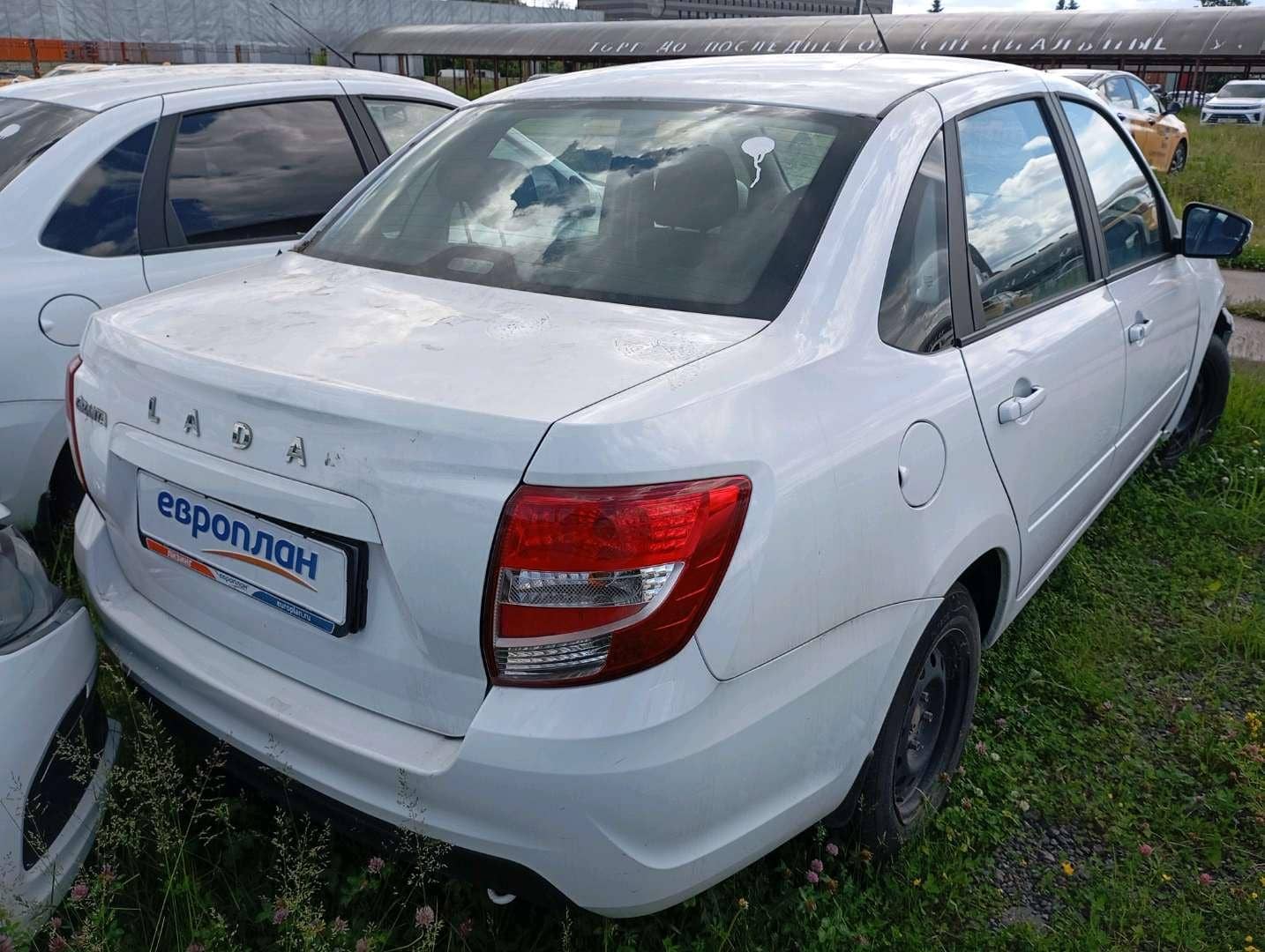 Lada Granta седан,  95 518 км, 2023 года в лизинг