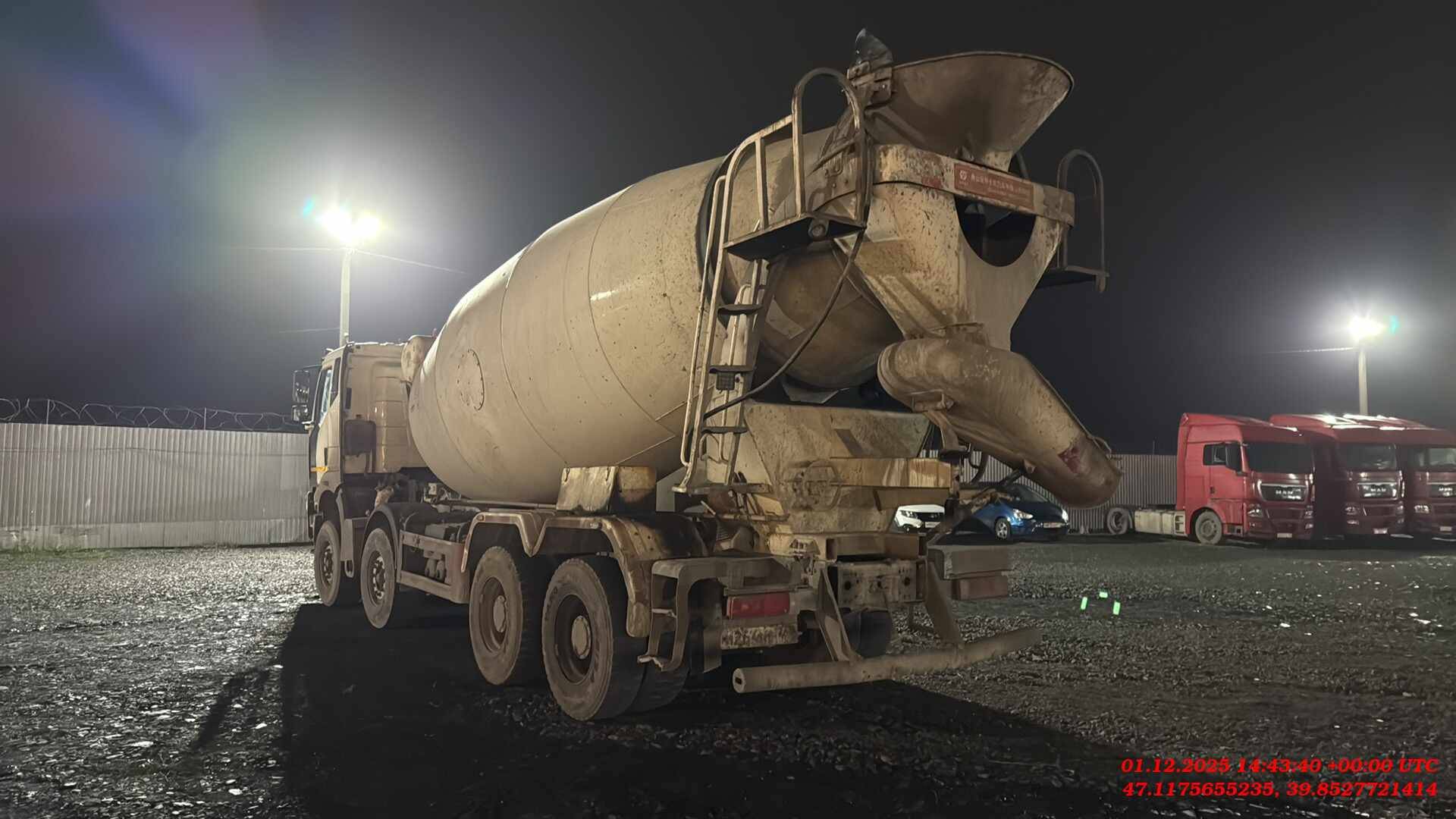 FAW CA3310P66K24T4E5 8x4,  68 680 км, 2022 года в лизинг