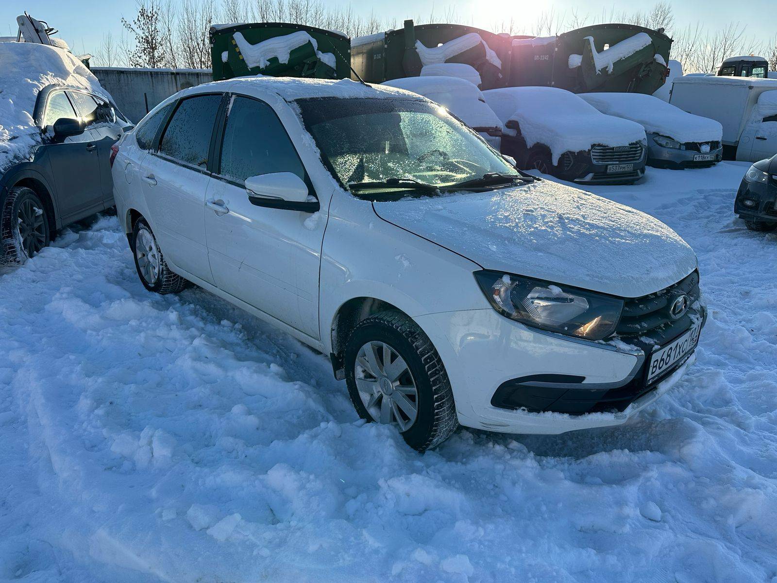 Lada Granta лифтбек,  71 861 км, 2023 года в лизинг