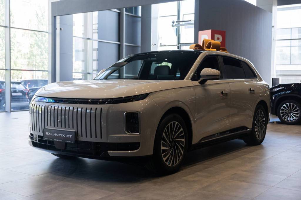 EXEED Exlantix ET 1.5T+40KWh AWD TOP BL