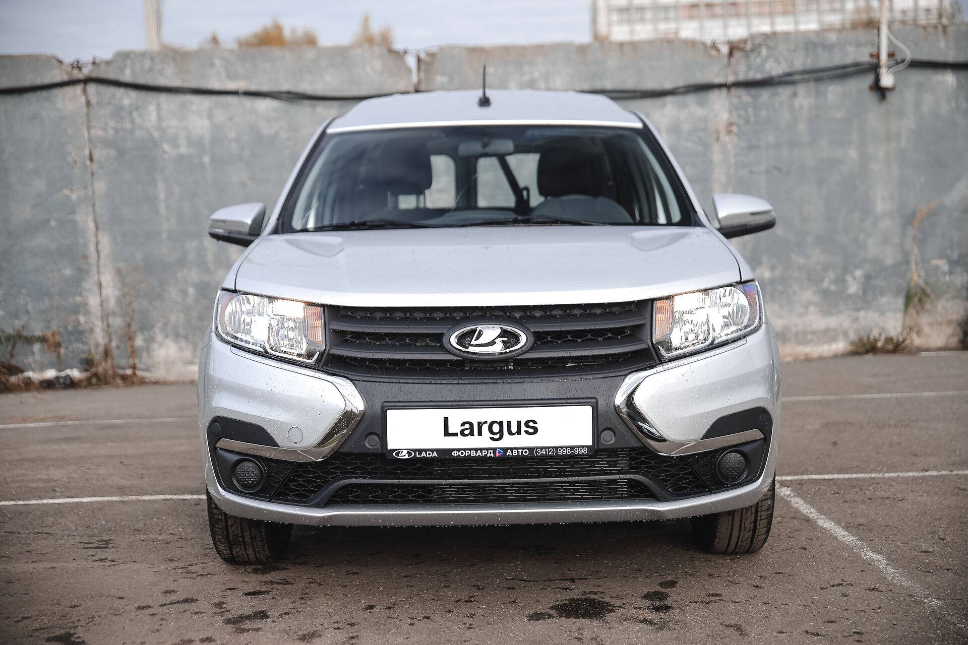 Lada Largus фургон Classic 1.6 90hp 5MT