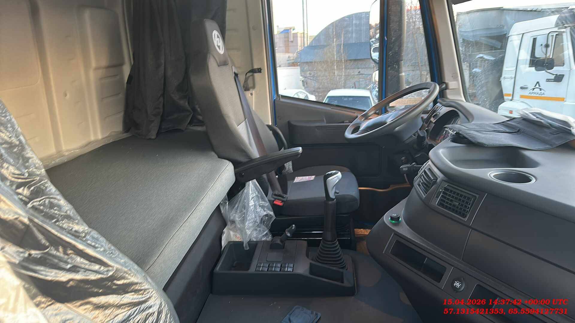 HONGYAN CQ4187HD12381T LNG,  3 771 км, 2023 года в лизинг