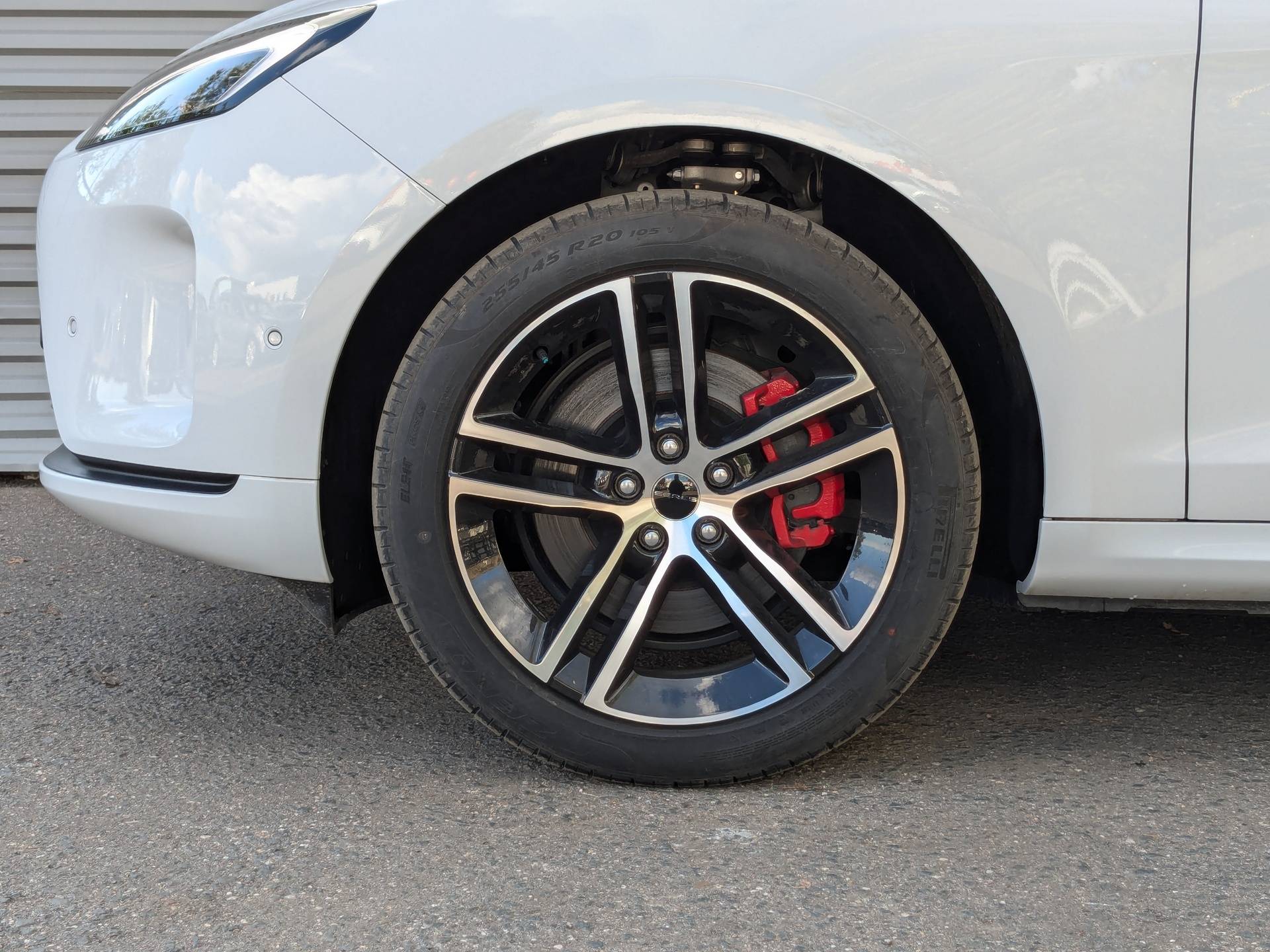 Seres M5 Premium 1.5hyb AT 4WD