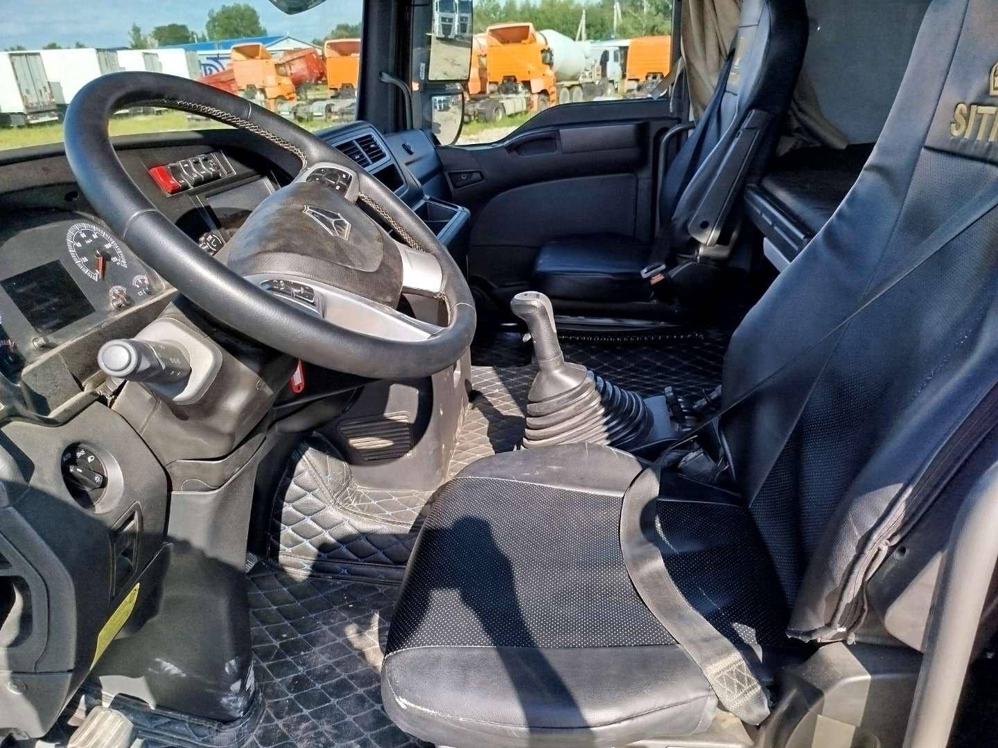 Sitrak С7Н 6×4 ZZ4256V364HE,  204 813 км, 2022 года в лизинг