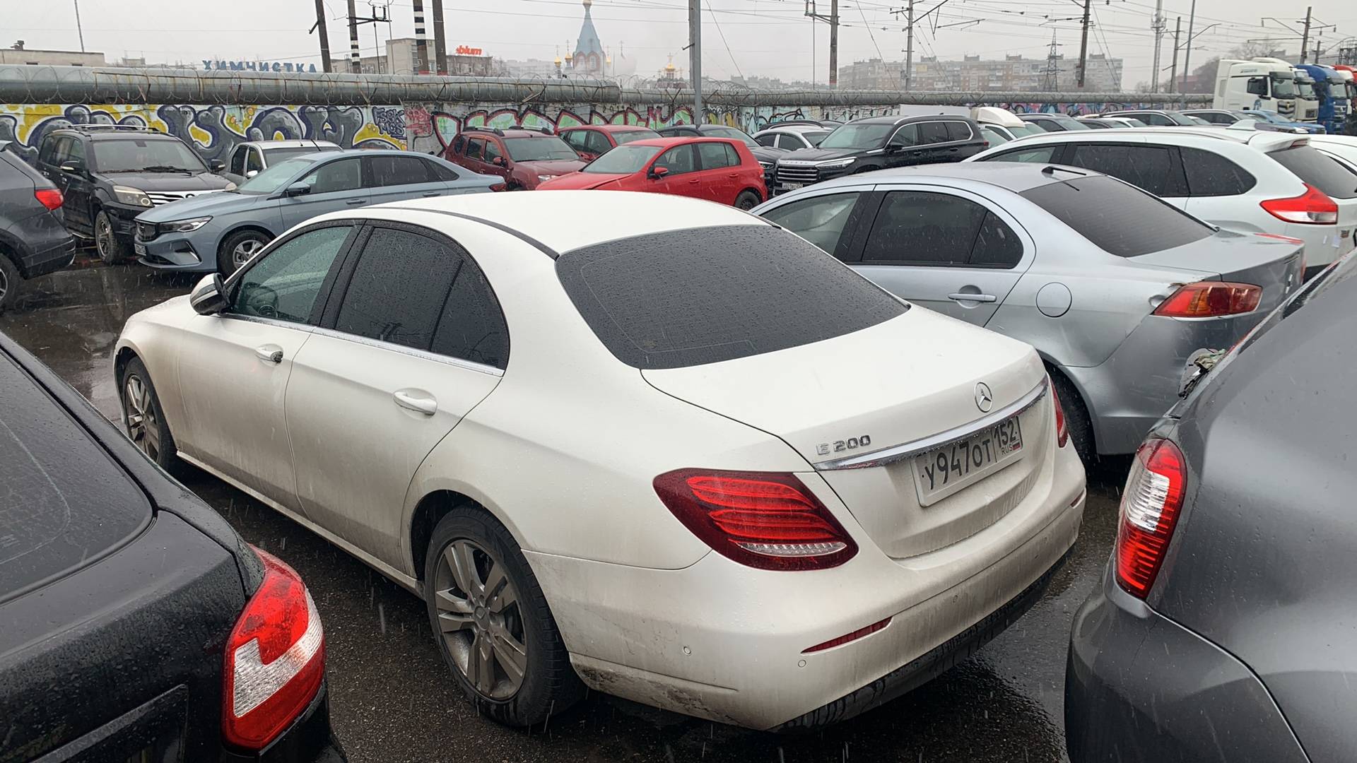 Mercedes-Benz E седан,  240 000 км, 2018 года в лизинг
