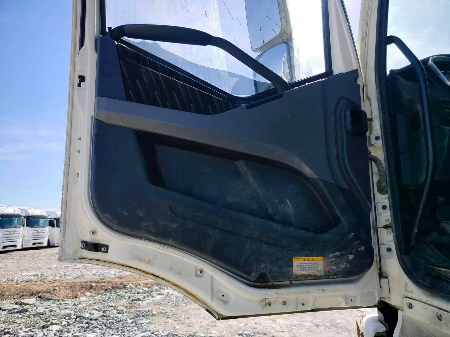 FAW CA3310P66K24T4E5 8х4,  99 532 км, 2023 года в лизинг