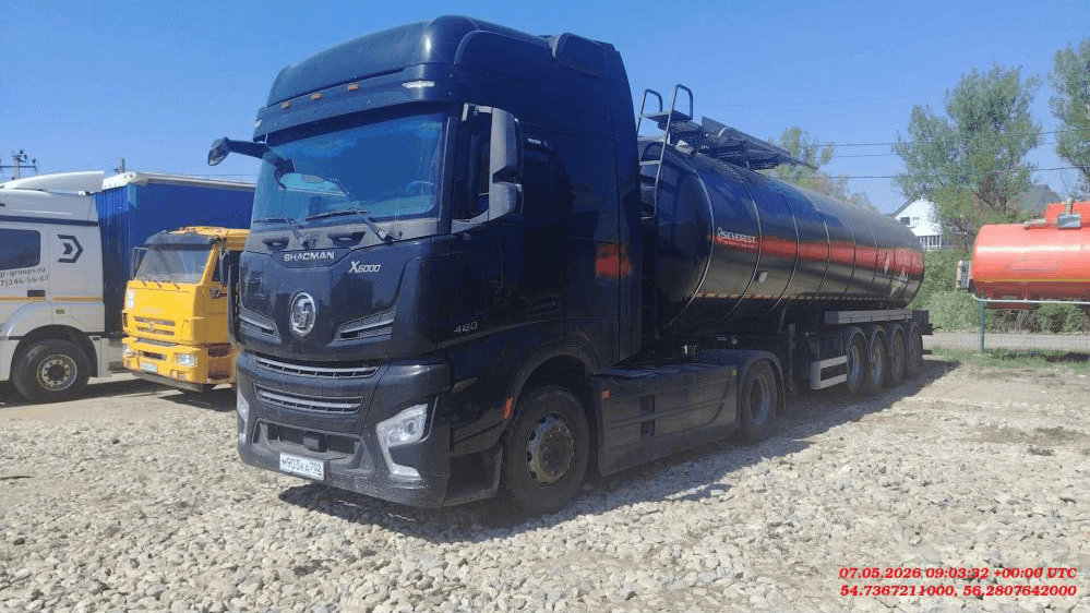 Shacman SX4188YY381,  313 955 км, 2024 года в лизинг