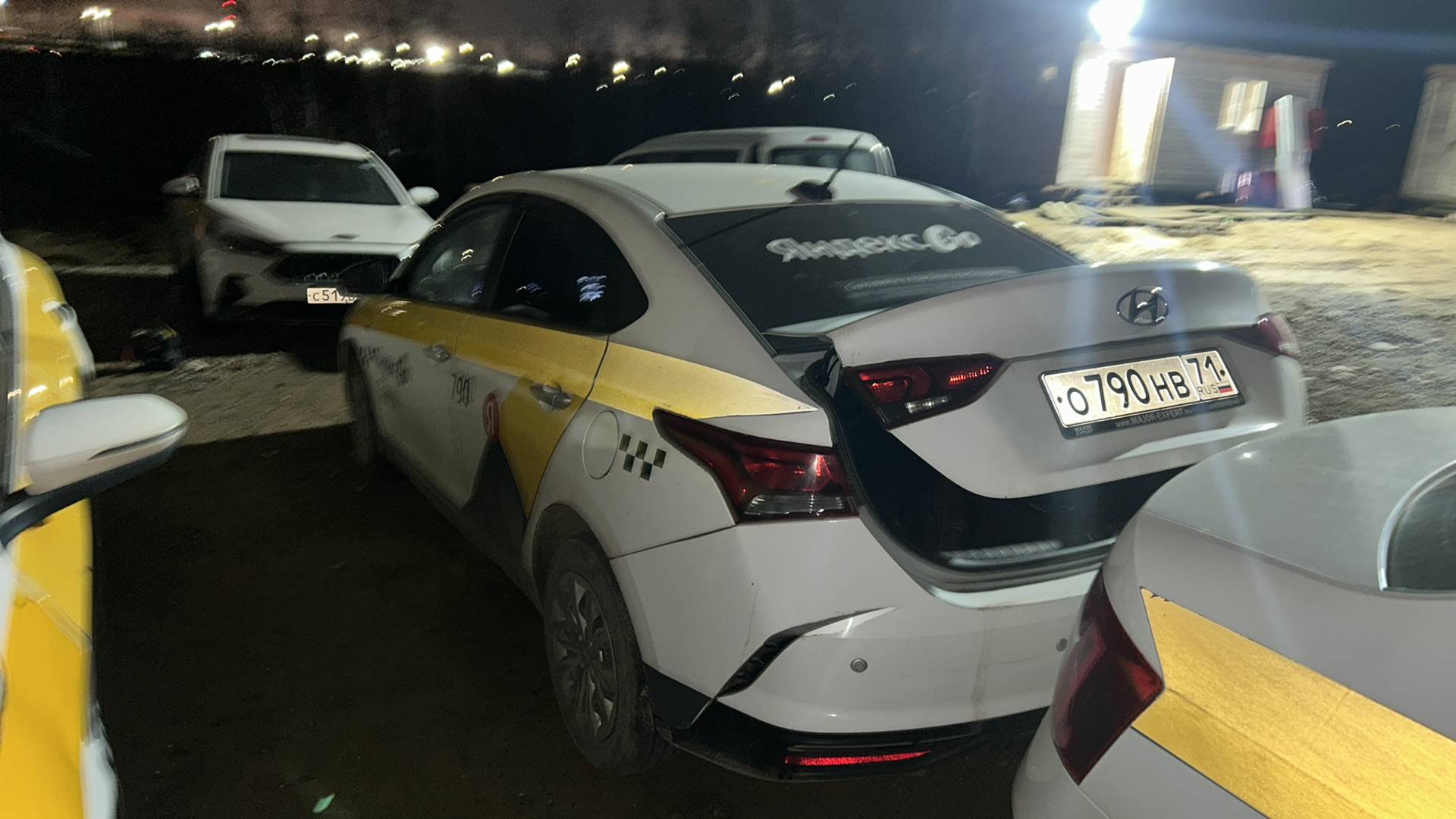 Hyundai Solaris,  249 184 км, 2021 года в лизинг