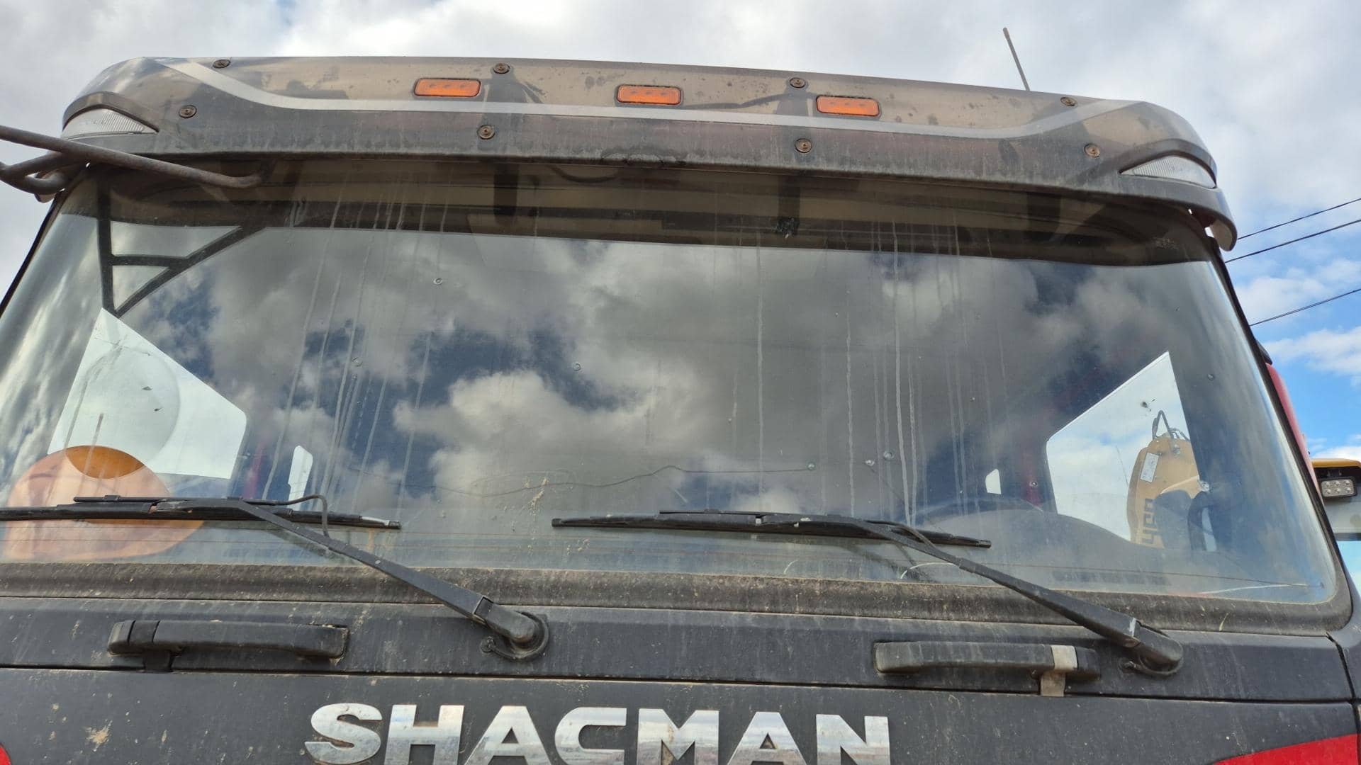 Shacman SX33186V366,  693 452 км, 2023 года в лизинг