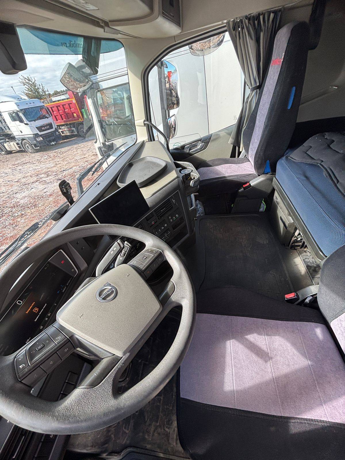 Volvo FH 460 4x2 (FH Globetrotter),  427 290 км, 2021 года в лизинг