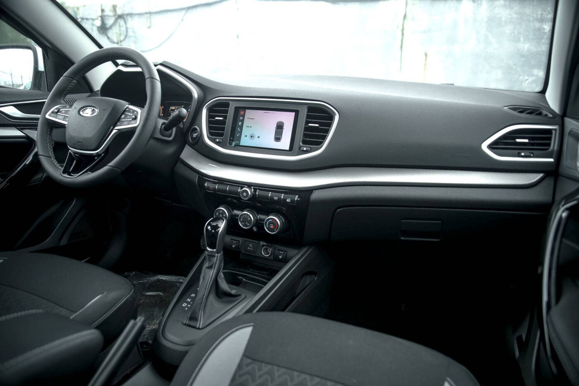 Lada Vesta седан Enjoy 24 1.8 122hp AT