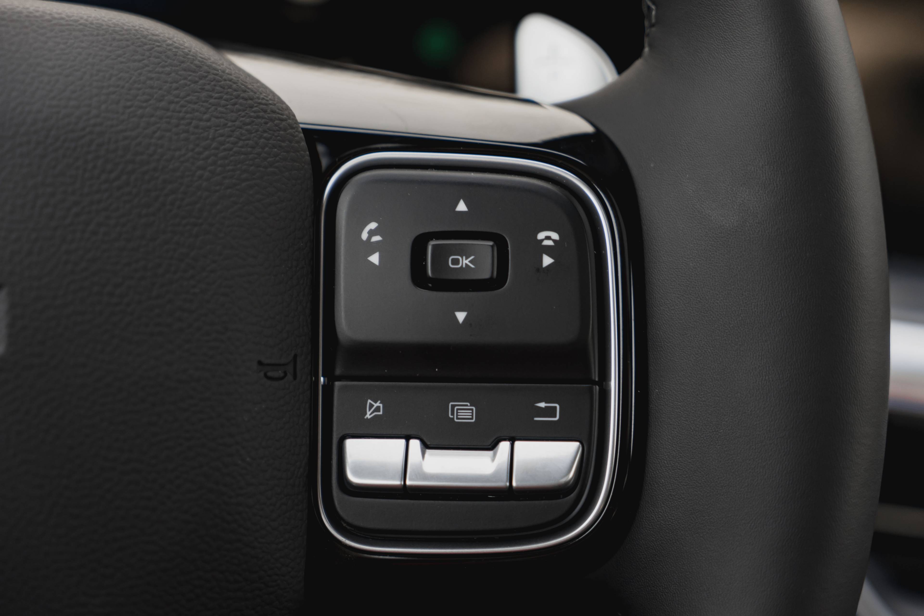 Haval F7x Тек Плюс 2.0 АТ полный привод (Tech Plus)