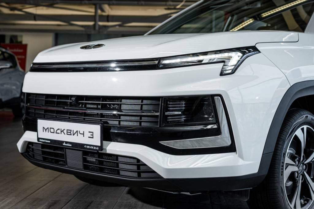 Москвич 3 Комфорт 1.5Т CVT