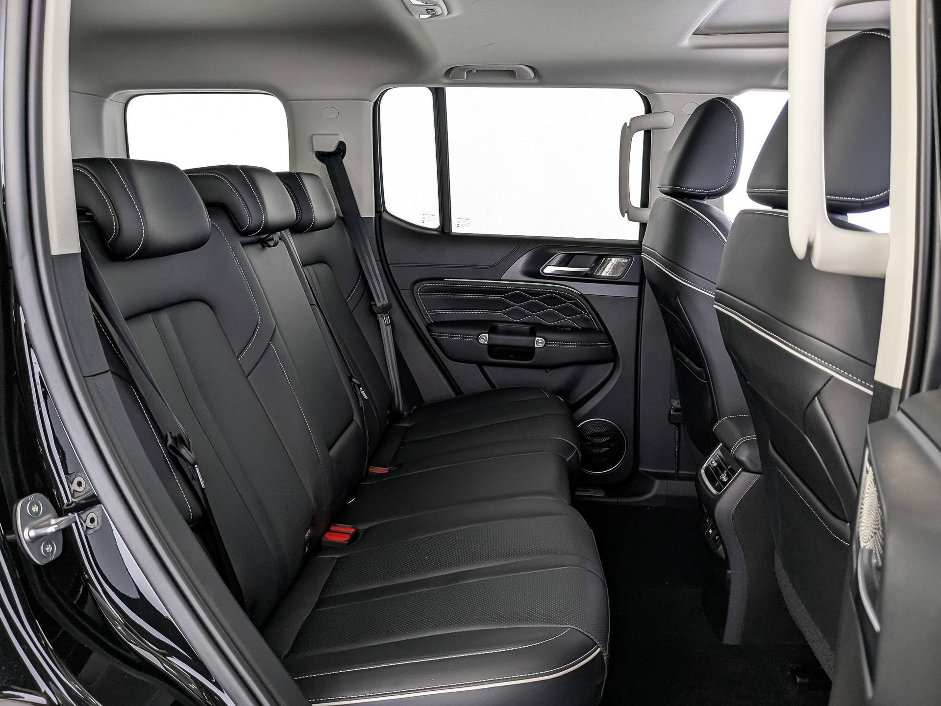 Tank 300 City Premium 2.0 8AT 4WD