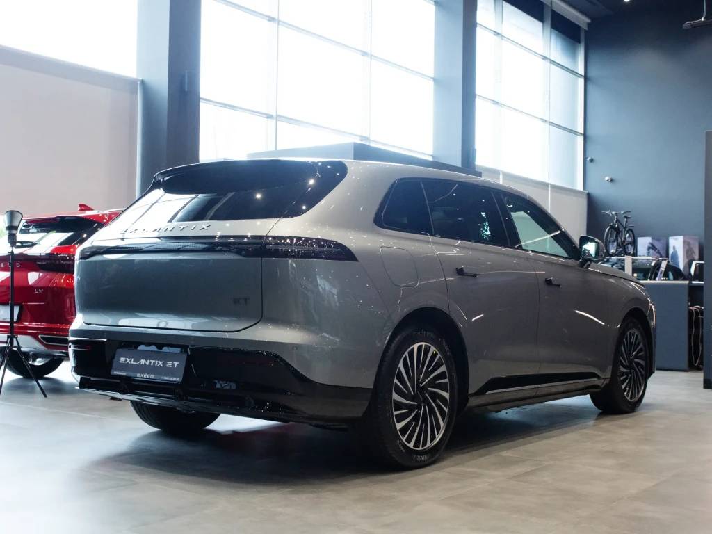 EXEED Exlantix ET 1.5T+40KWh AWD TOP BL