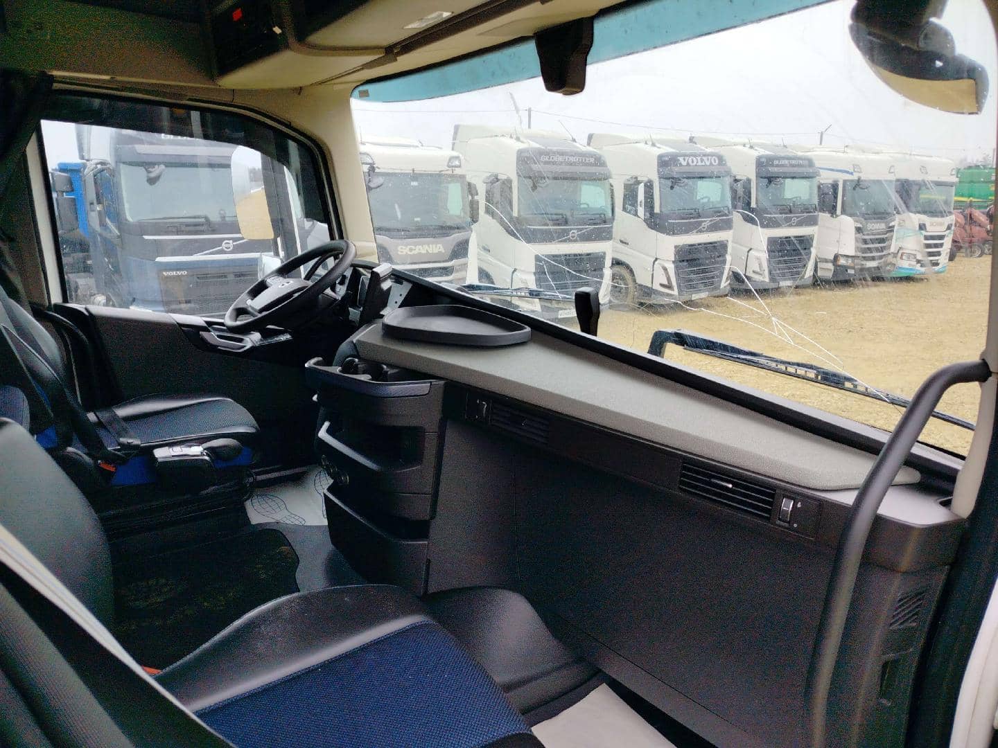 Volvo FH42T 500 4x2 (Globetrotter),  251 858 км, 2023 года в лизинг