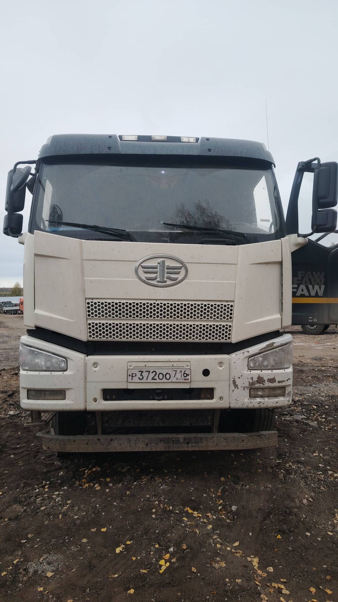 FAW CA3310P66K24T4E5 8х4