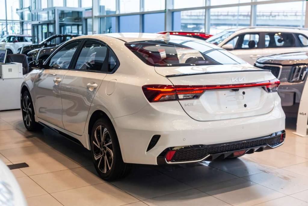 KIA K3 Deluxe Edition 1.5 CVT  