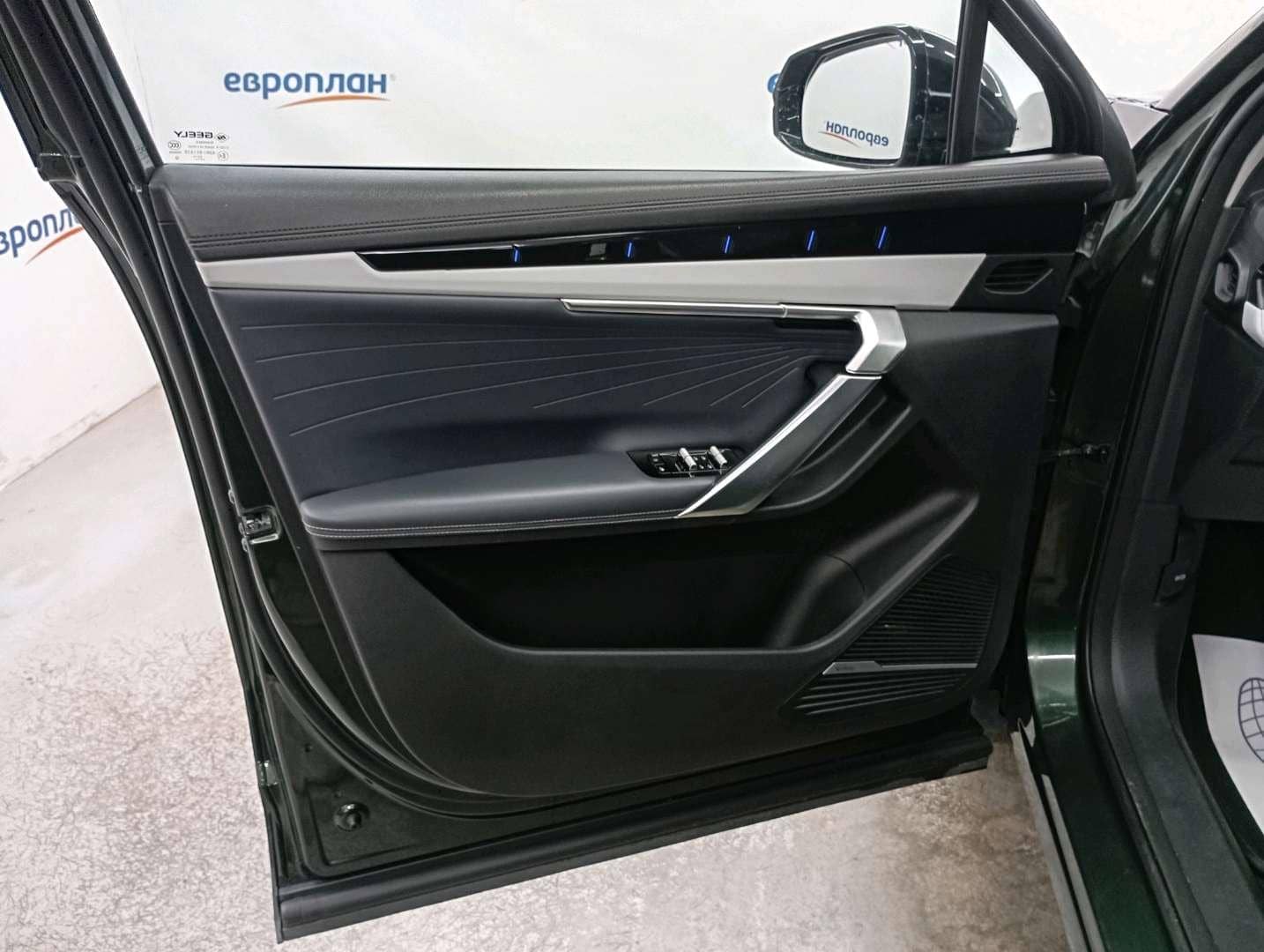Geely Atlas,  129 159 км, 2023 года в лизинг