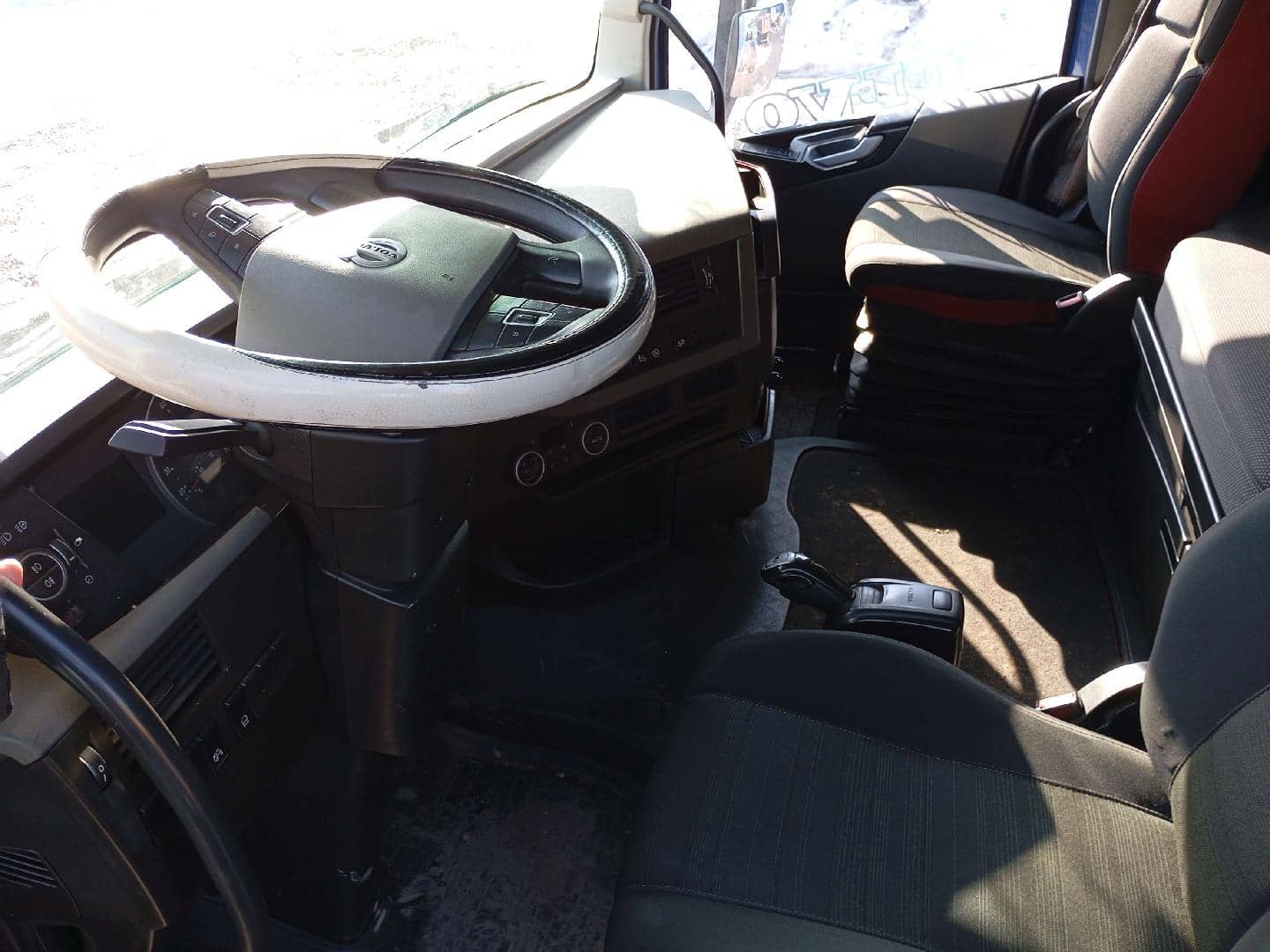 Volvo FH 420 4x2 (FH),  1 941 307 км, 2017 года в лизинг