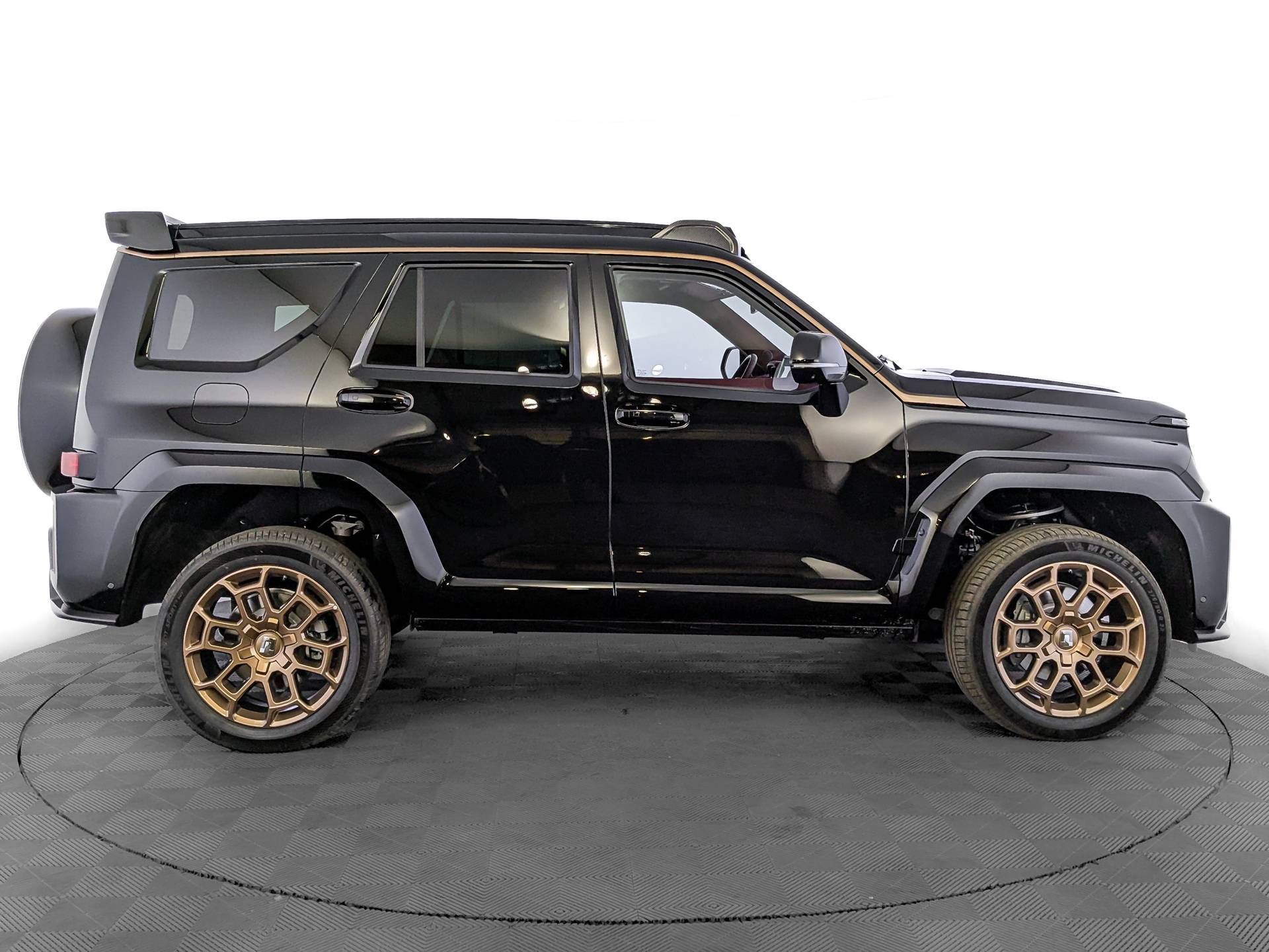 Tank 700 Edition One 3.0 HEV 9AT 4WD