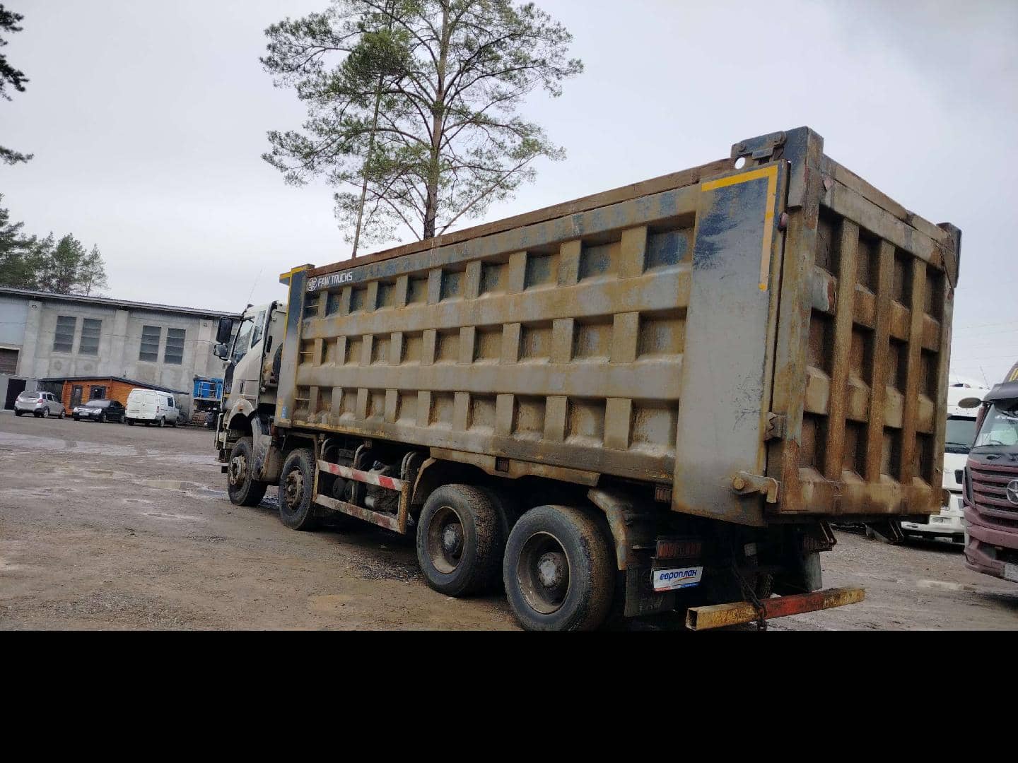FAW CA3310P66K24T4E5 8х4,  139 307 км, 2023 года в лизинг