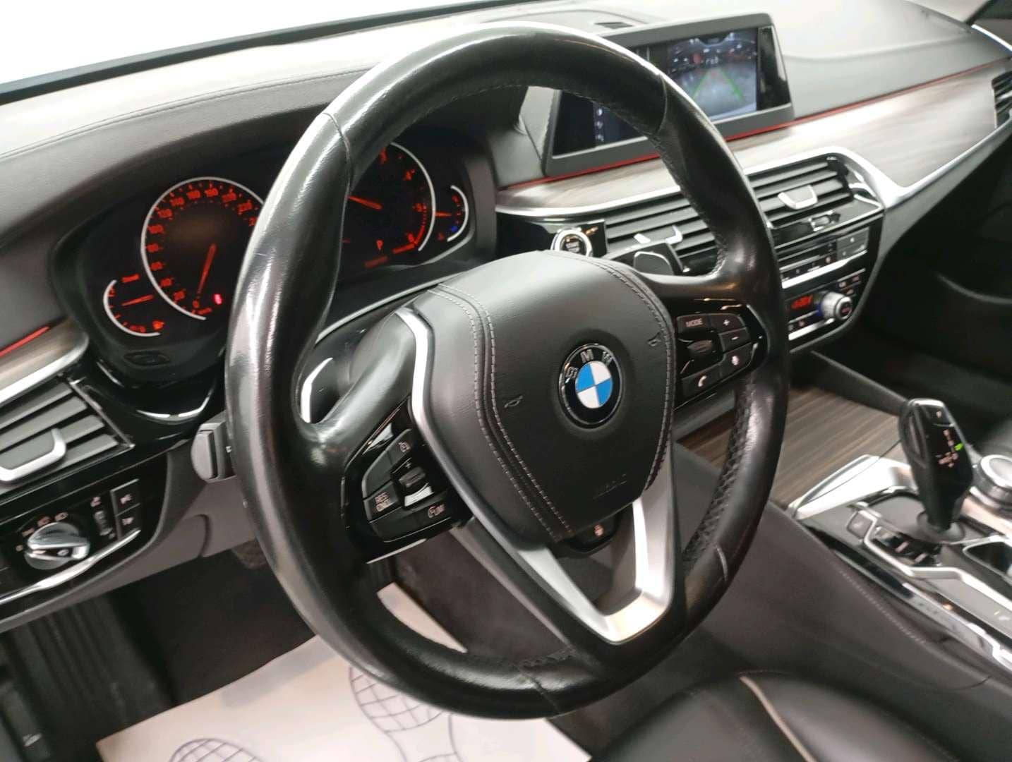 BMW 5 серия,  159 732 км, 2019 года в лизинг