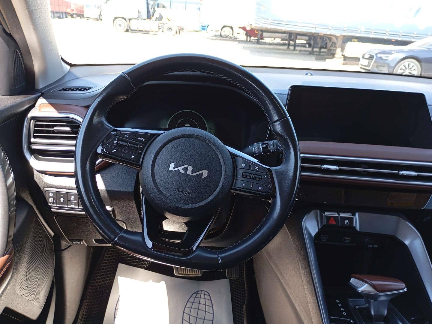 KIA Sportage R,  95 210 км, 2022 года в лизинг