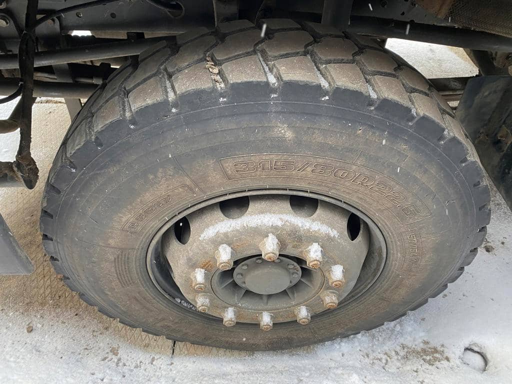HOWO ZZ3407S3867Е 8х4,  218 012 км, 2021 года в лизинг
