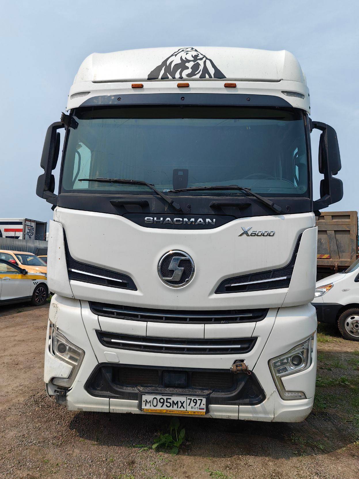 Shacman SX4188YY381