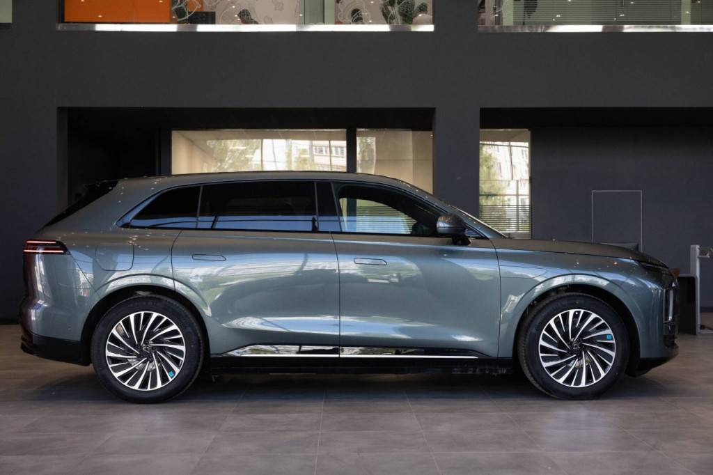 EXEED Exlantix ET 1.5T+40KWh AWD TOP BL